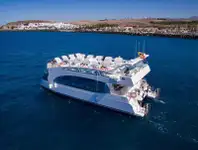 CATAMARAN DAY CRUISER
